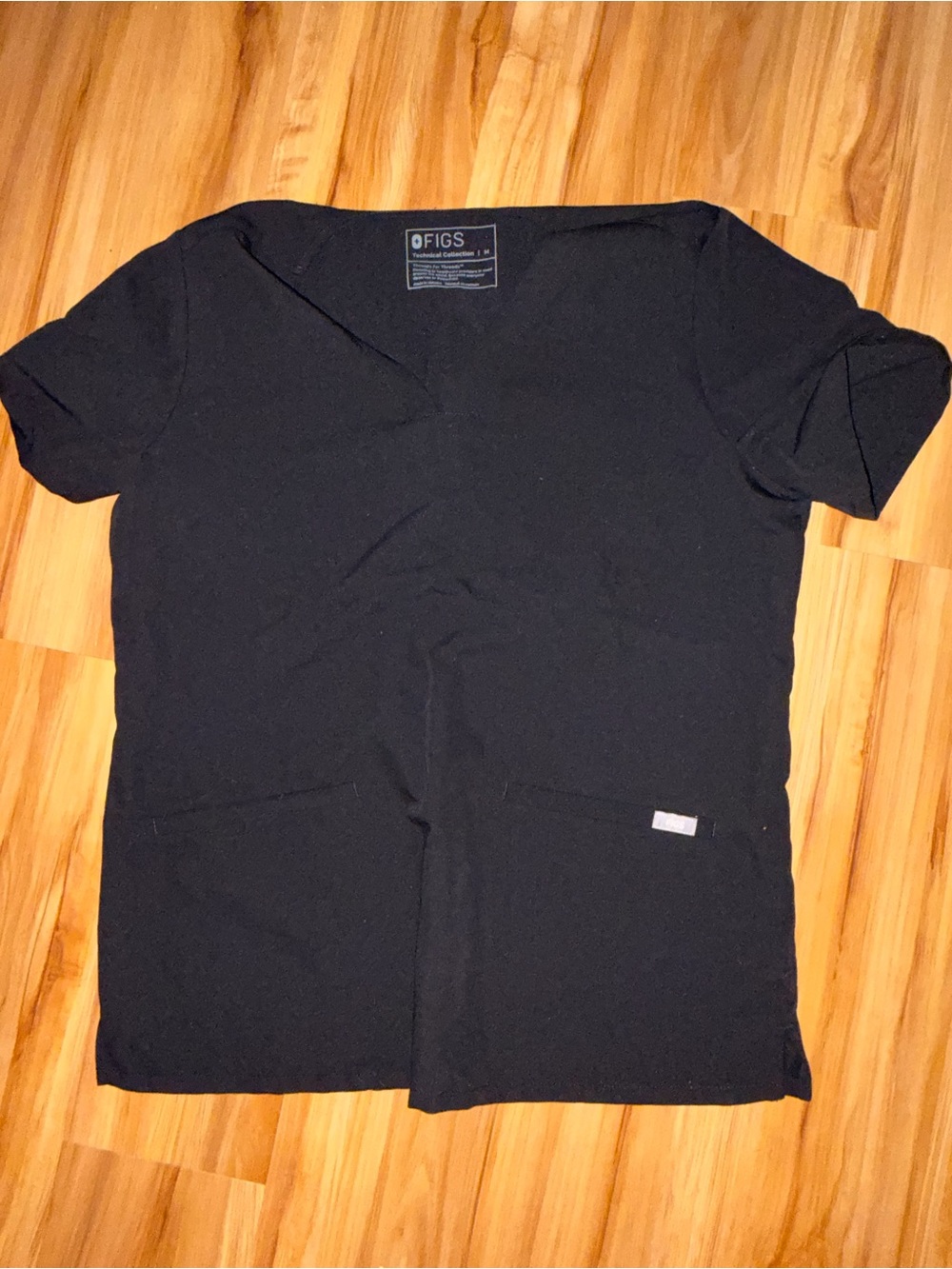 FIGS Black V‑Neck Technical Scrub Top - Picture 2 of 2